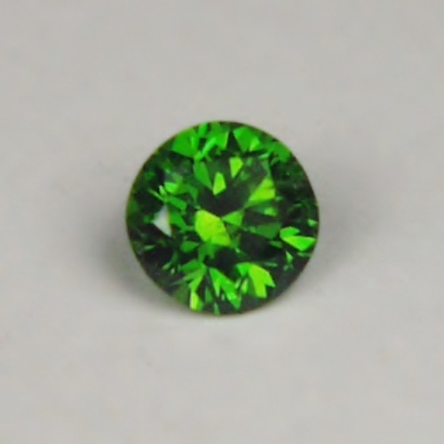 1/4 Carat Perfection Brilliant Chrome Green Russian Demantoid Garnet  Litnon.com