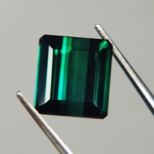 Bright and Clean Old Stock Fine Green Tourmaline Brazil 6.28 ct  Litnon.com