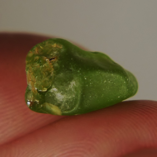Fine Color and Clean Peridot Facet Rough Pakistan 8.41 ct  Litnon.com