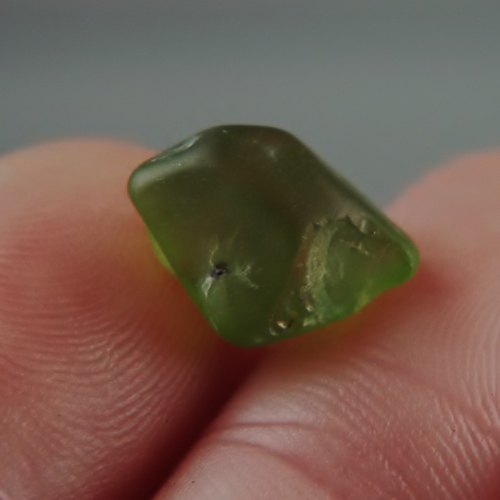 Fine Color and Clean Peridot Facet Rough Pakistan 8.23 ct  Litnon.com