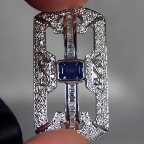 High End Sapphire and Diamond Brooch - Pin 18 kt White Gold  Litnon.com
