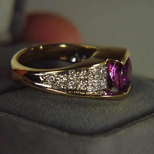 Rich Purple Pink Natural Sapphire 18 kt Gold and Diamond Ring  Litnon.com