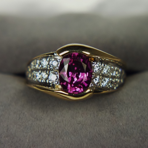 Rich Purple Pink Natural Sapphire 18 kt Gold and Diamond Ring  Litnon.com
