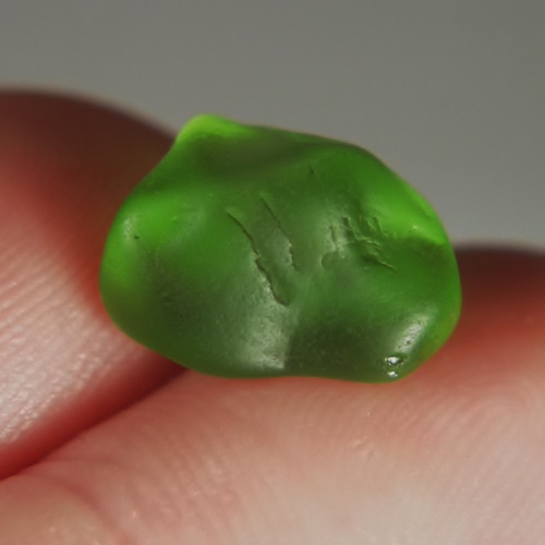 Fine Color and Clean Peridot Facet Rough Pakistan 9.61 ct  Litnon.com