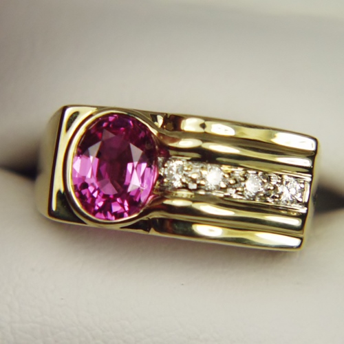 Fine Pink Natural Sapphire 14 kt Gold and Diamond Ring  Litnon.com