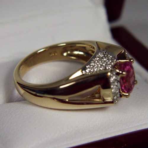 Fine Pink Natural Sapphire 14 kt Gold and Diamond Ring  Litnon.com