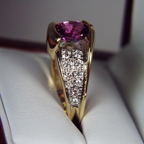 Rich Purple Pink Natural Sapphire 18 kt Gold and Diamond Ring  Litnon.com