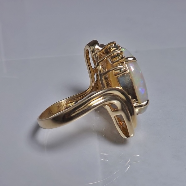 Color and Fire Australian Opal - Blue Diamond Ring 14kt  Litnon.com