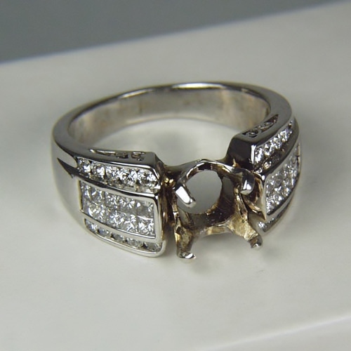 Estate Ladies Heavy 18 kt White Gold and Diamond Semi-Mount Ring GLI  Litnon.com
