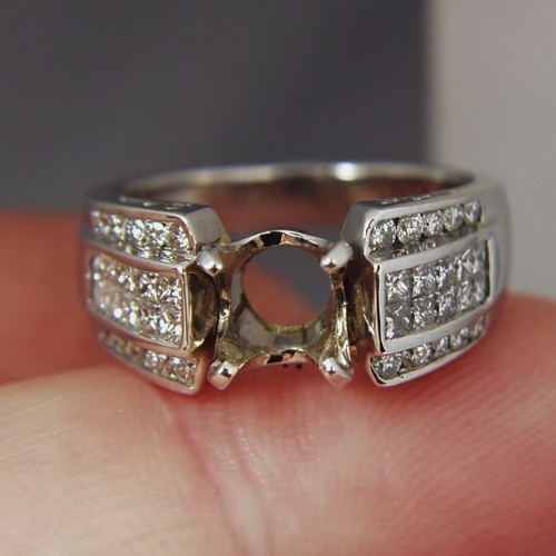 Estate Ladies Heavy 18 kt White Gold and Diamond Semi-Mount Ring GLI  Litnon.com