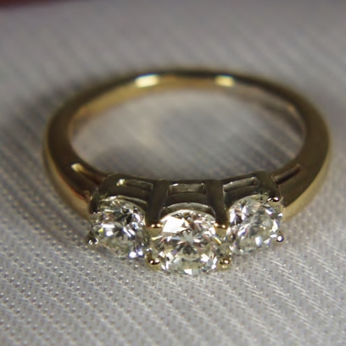 Quality and Value Ladies 3 Diamond 14 kt Gold ring 1.50 ct tw  Litnon.com