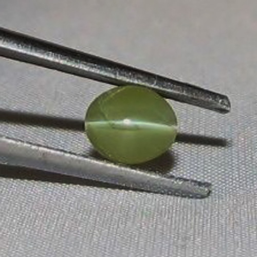 Rare Sharp Cats Eye Chrysoberyl Cabochon 1.37 carats Litnon.com