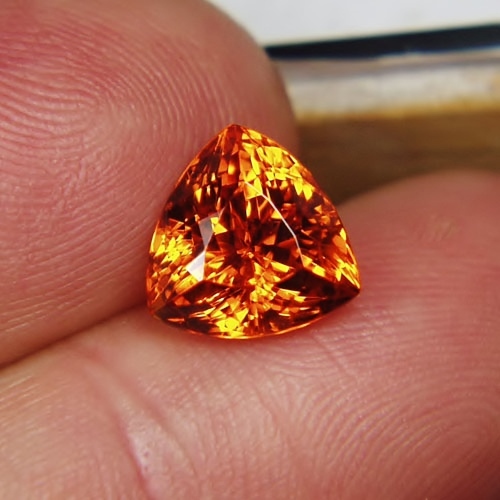 Color and Full Fire Special Mandarin Spessartite Garnet 5.25ct  Litnon.com