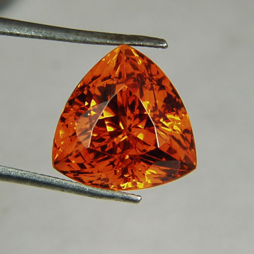 Color and Full Fire Special Mandarin Spessartite Garnet 5.25ct  Litnon.com