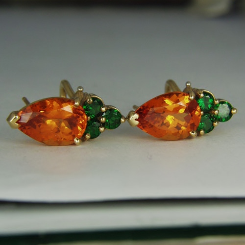 Mandarin Garnet & Tsavorite Garnet 18 kt Earrings GL Litnon.com
