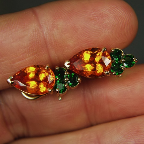 Mandarin Garnet & Tsavorite Garnet 18 kt Earrings GL Litnon.com