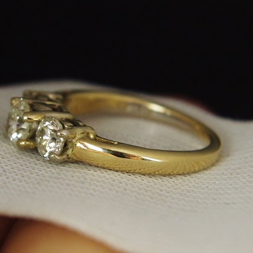 Estate Ladies I4 KT 3 Diamond Ring 1.20 ct tw  Litnon.com