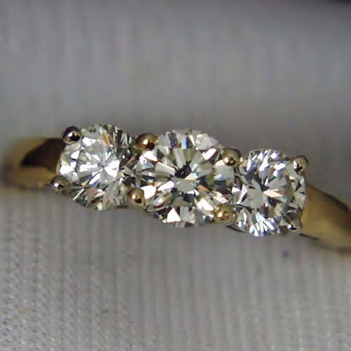Estate Ladies I4 KT 3 Diamond Ring 1.20 ct tw  Litnon.com