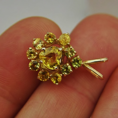 Bright! Natural Yellow Sapphire & Peridot Pendant 14 kt GLI  Litnon.com