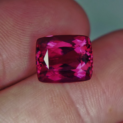 Hottest Pink Red Old Stock Rubelite Tourmaline Brazil 6.40 ct  Litnon.com