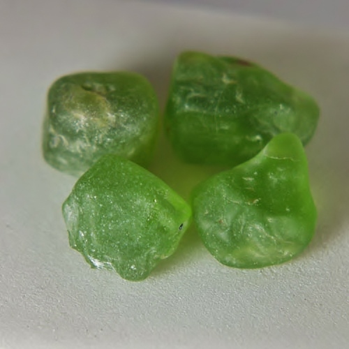Fine Color and Clean Peridot Facet Rough Arizona 29.17 ct  Litnon.com