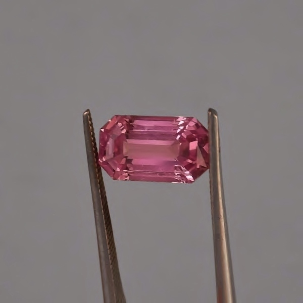 AGL Certified Unheated Padparadscha Sapphire Sri Lanka 2.33 ct  Litnon.com