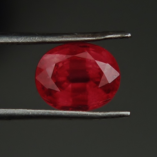  Special Color Bright Cherry Red South East Asia Spinel 1.93 ct  Litnon.com