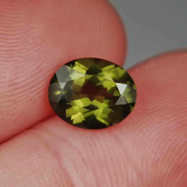 Rare Green Vesuvianite - Idocrase Kenya 2.58 ct  Litnon.com