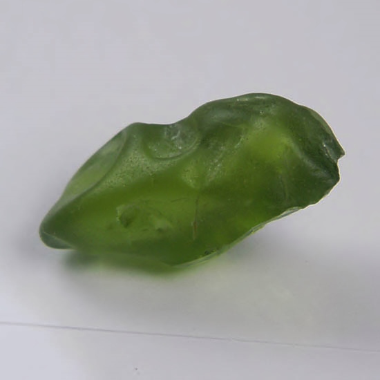 Fine Color and Clean Peridot Facet Rough Arizona 11.77 ct  Litnon.com