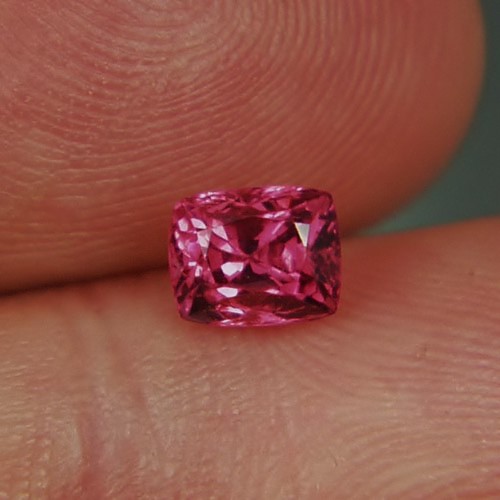  Special Color! Bright Pink Red  South East Asia Spinel 1.21 ct GL Litnon.com