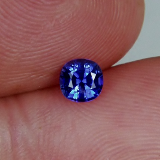  Rare Color and Quality Fine Unheated Ceylon Blue Sapphire  Litnon.com