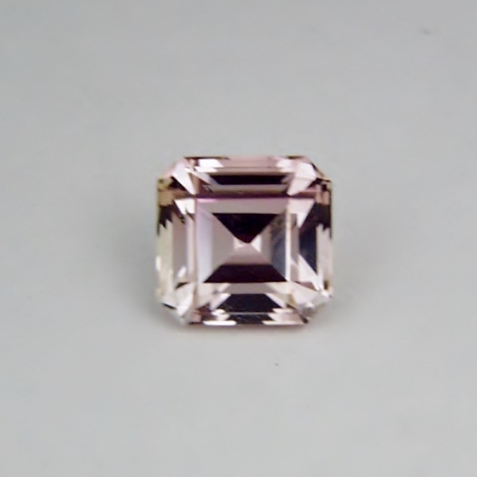 Bright & Pretty! Light Peach Pink Tourmaline Nigeria 3.71  Litnon.com