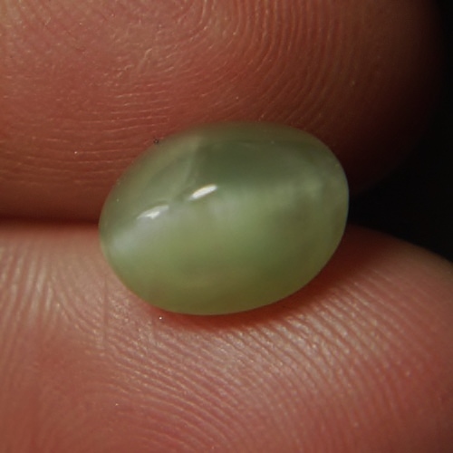 Strong Sharp Eye Prasiolite Quartz Cats Eye Brazil 4.44 ct  Litnon.com