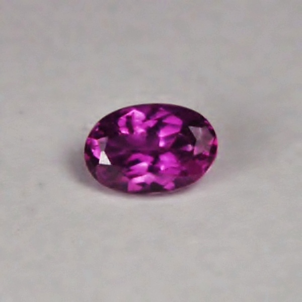 Rich Pink Natural Ceylon Sapphire 6 x 4 mm  Litnon.com