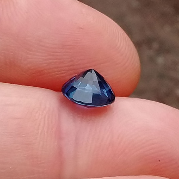 GIA Certified Rare Color and Quality Natural Blue Sapphire 2.38 ct  Litnon.com
