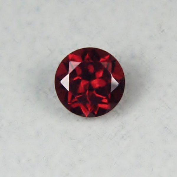 Top Cutting Red Fire Crimson Color Umba River Garnet  Litnon.com