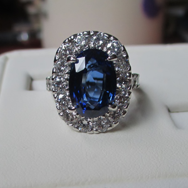 Estate Beautiful 6.59 ct Ceylon Sapphire and Diamond Platinum Ring GLI  Litnon.com