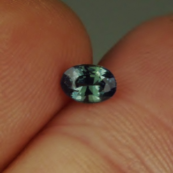 $15.00 Dark Blue Green Thai Sapphire 0.52ct  Litnon.com