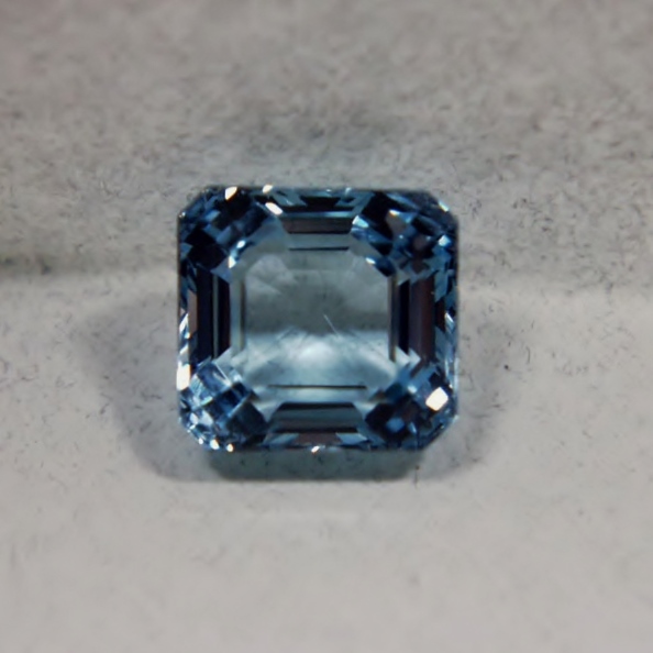 Strong Blue Premium Brazil Aquamarine 12.42 ct  Litnon.com
