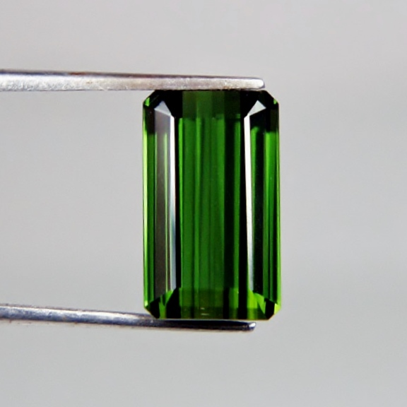  Old Stock Fine Green Tourmaline Brazil 8.19 ct GLI  Litnon.com