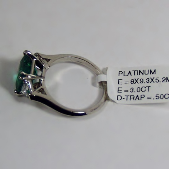 Estate Quality Colombian Emerald Diamond Platinum Ring  Litnon.com