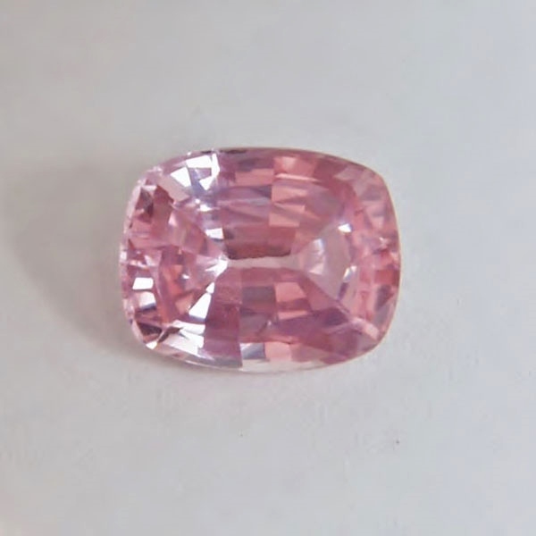 AGL Certifed! Unheated Light Peach Pink Color Sapphire Sri Lanka 2.61ct  Litnon.com