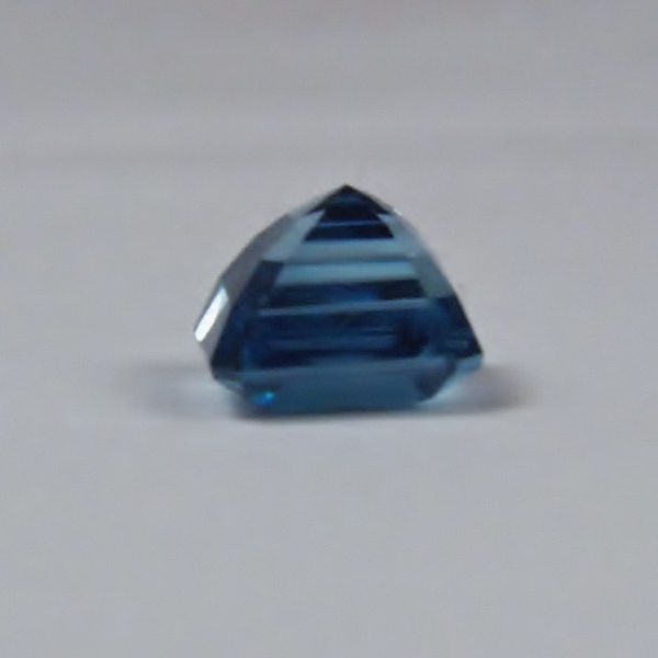 Superior Color and Quality Blue Zircon Cambodia 4.13 ct  Litnon.com