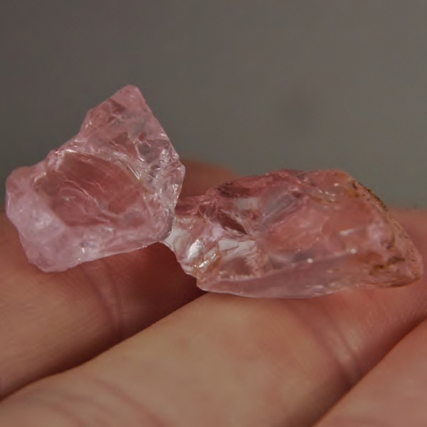 True Strong Pink Morganite Clean Facet Rough Nigeria 34.03 ct  Litnon.com