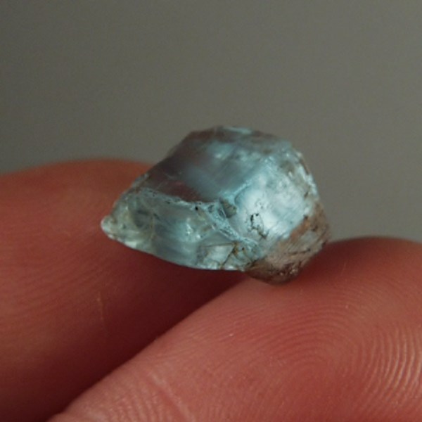 True Blue  Clean Aquamarine Facet Rough Nigeria 6.38 ct  Litnon.com