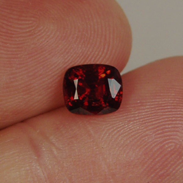 Deep Blood Red Burmese Spinel 1.58 ct GL Litnon.com