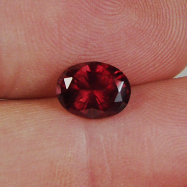 Deep Color Umba River Rhodolite Garnet 1.98ct  Litnon.com