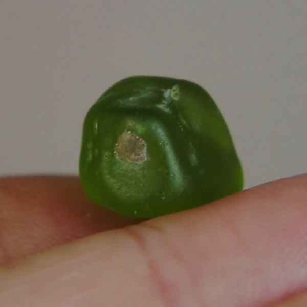 Big Fine Color and Clean Peridot Facet Rough Arizona 17.58 ct  Litnon.com