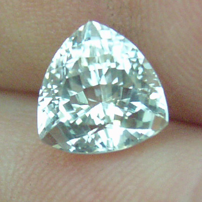 Ultra Rare Brilliant Top Gem Euclase Brazil IF 3.49 ct  Litnon.com