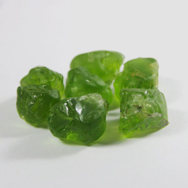 Big Fine Color and Clean Arizona Peridot Facet Rough 83.70 ct  Litnon.com